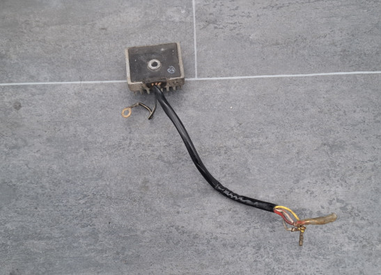 Spanningsregelaar Suzuki GS 750