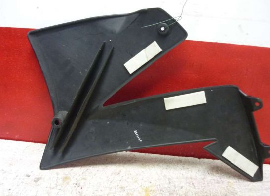 Rechter zijkuip KTM 640 Duke 2