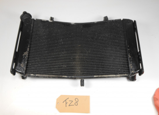 Radiateur Yamaha FZ8