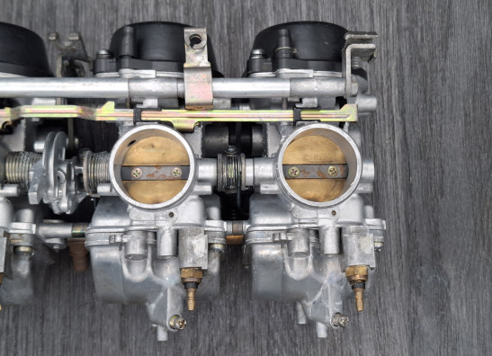 Carburetor assy Suzuki RF 600