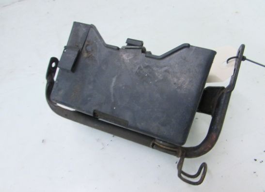 Batterie befestigung Yamaha TDM