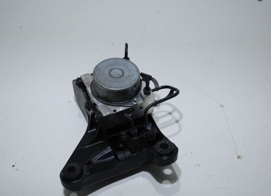 ABS pomp Honda VFR 1200