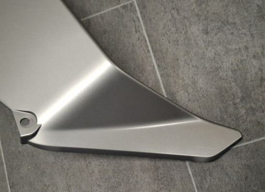 Cowl Left BMW F 900 XR