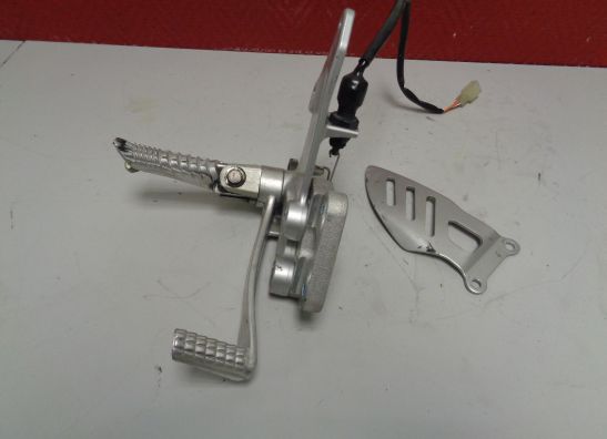 Main step holder right Suzuki GSX R 750