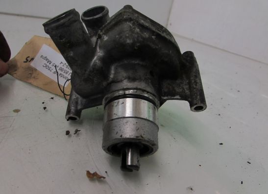 Waterpomp Honda VF 700  750 C Magna