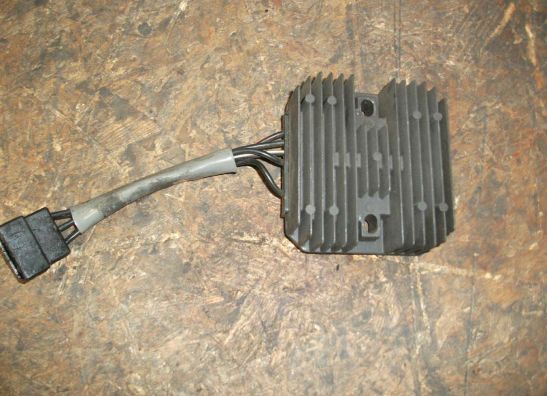 Regulator rectifier  Suzuki GSX R 600