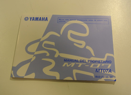 Manuel Yamaha MT 09