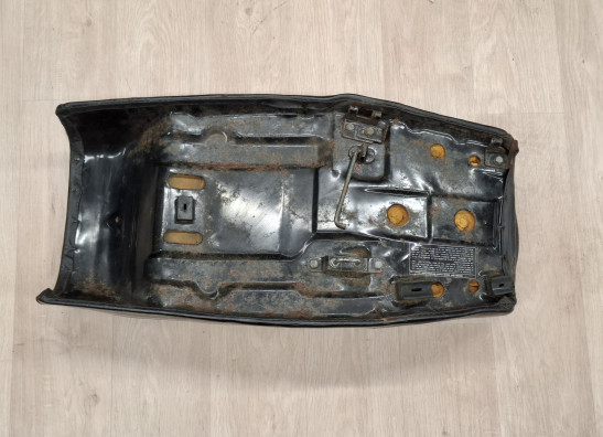 Zadel Kawasaki KZ 700