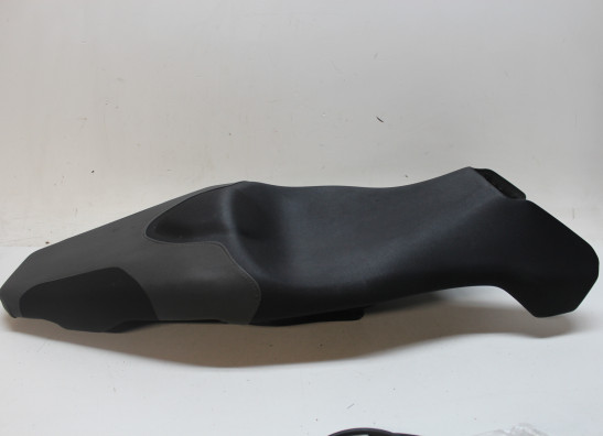 Zadel Honda X-adventure 750