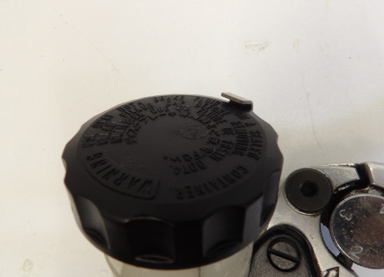 Front brake master cylinder  Triumph T509 Speed Triple