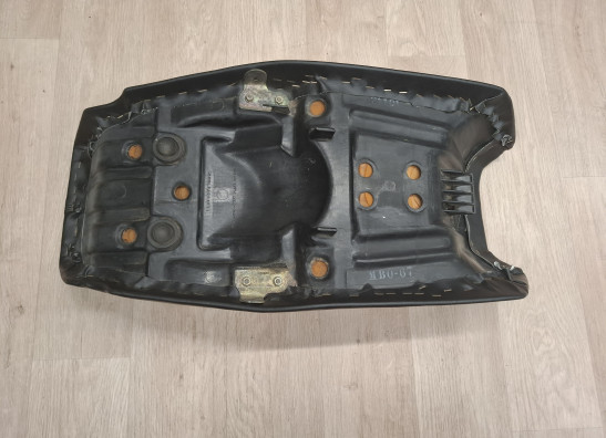 Zadel Honda VF 700  750 S Sabre