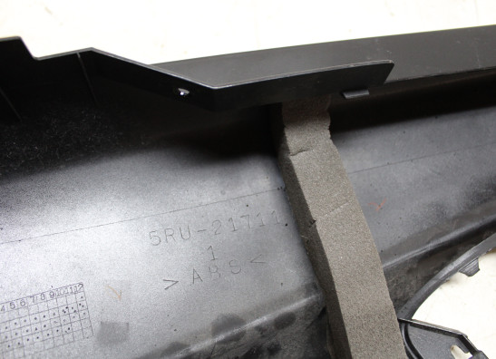 Cowl left rear Yamaha YP 400 Majesty