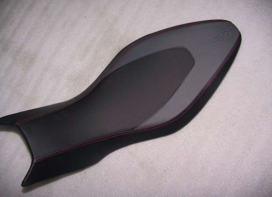 Zadel Aprilia Dorsoduro 750 2008-2016