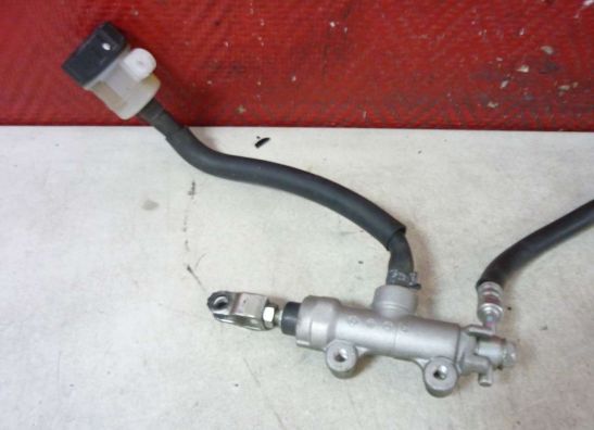 Rempomp achter Kawasaki Z 1000