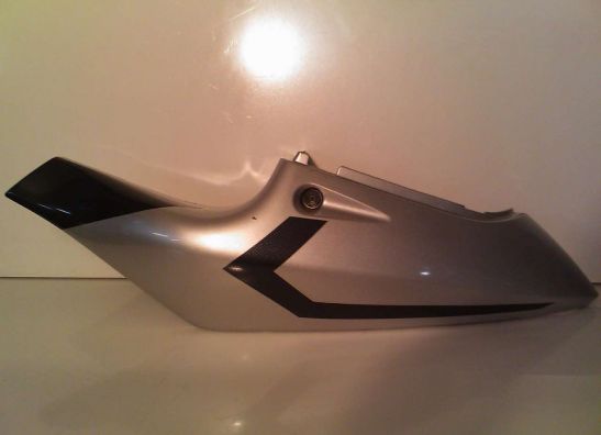 Cowl left rear Suzuki GSX R 750