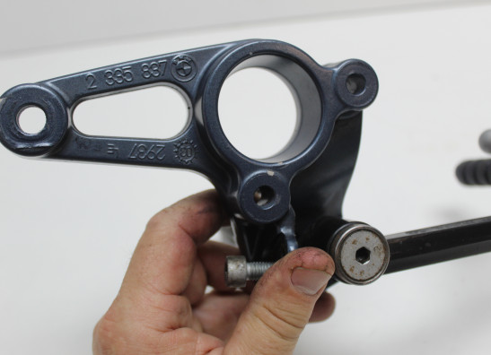 Fussrastetrager vorne links BMW R 1150 R rockster