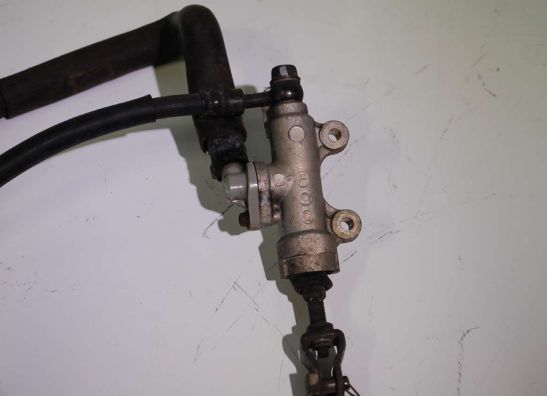 Bremszylinder hinten Honda CBR 400 RR