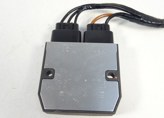 Spanningsregelaar Triumph Street Triple 675