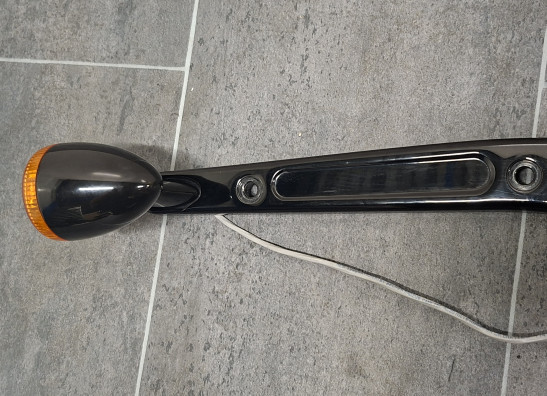 Rechter achterkant Harley Davidson FXBB Street Bob