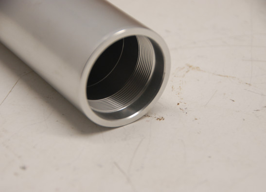 Voorpoot buiten Harley Davidson VROD VRSC