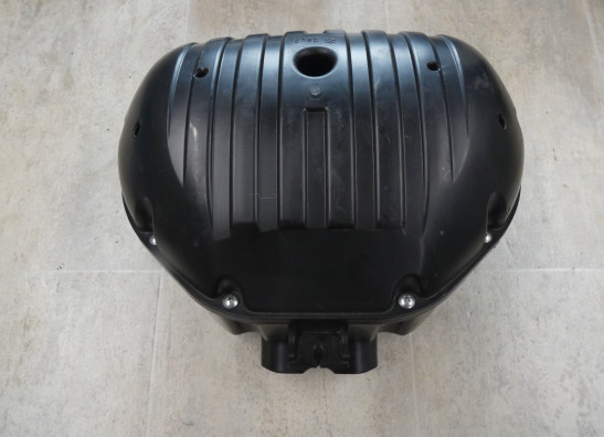 Air cleaner case Suzuki GSX S 750