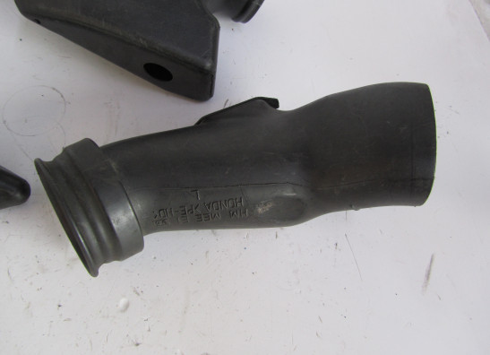 Linker luchtbuis Honda CBR 600 RR