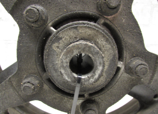 Rear wheel Suzuki GSF 600 650 Bandit 