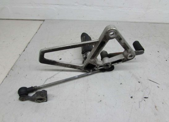 Fussrastetrager vorne links Honda CBR 600 F