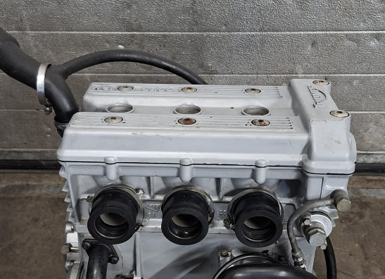 Engine Triumph Trident 900