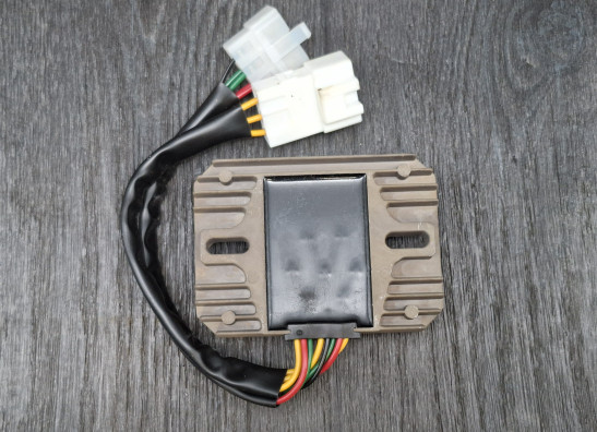Regulator rectifier  Honda VFR 800 I