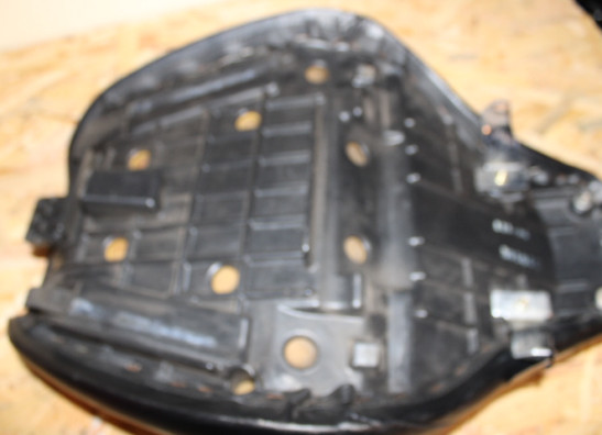 Zadel Honda VF 750 C Magna