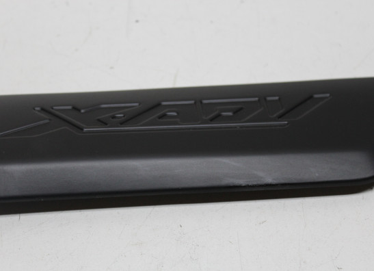 Linker onderkuip Honda X-adventure 750