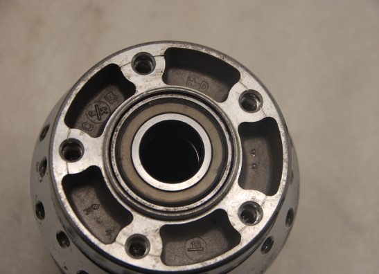 Front wheel hub Harley Davidson Touring FL
