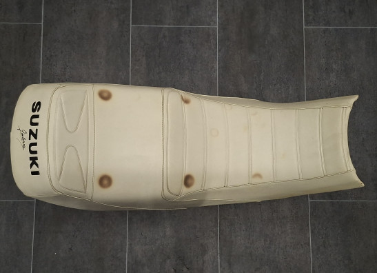 Zadel Suzuki GSX 750