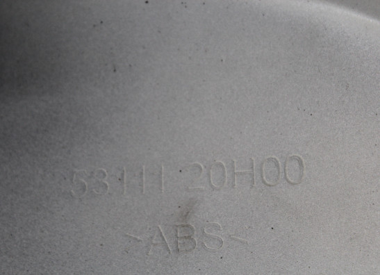 Voorspatbord Suzuki UX 150 Sixteen