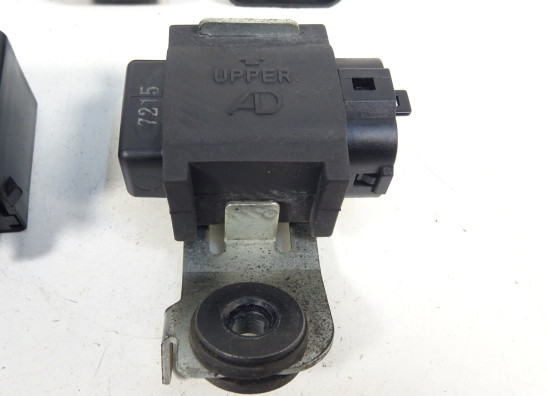 Relais unit Suzuki GSR 600