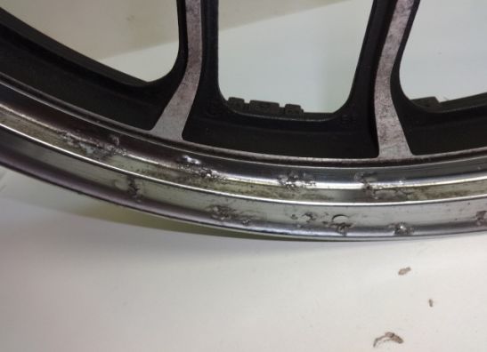 Felge vorne Honda VT 700 750