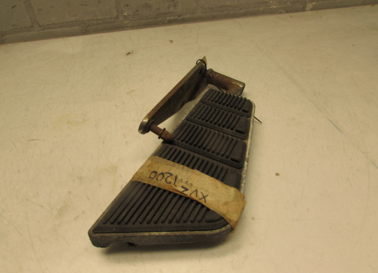 Fussrastetrager vorne links Yamaha XVZ 1200 Venture