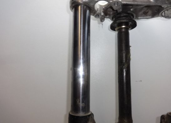 Voorpoot rechts compleet Honda VF 700  750 C Magna