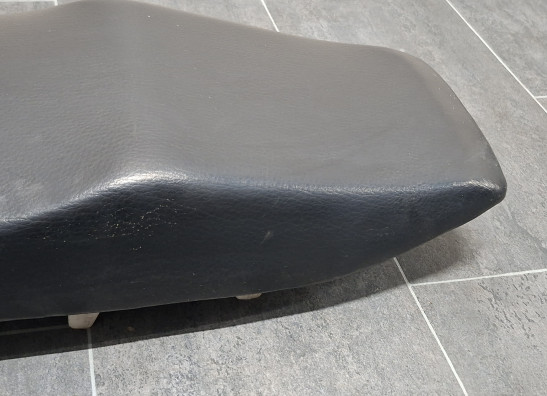 Zadel Kawasaki GPX 750