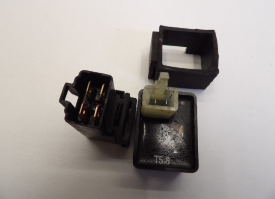 Relay Suzuki GSF 600 650 Bandit 