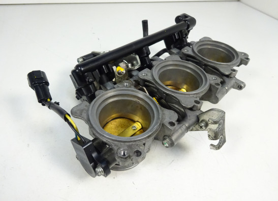 Gasklephuis Triumph Street Triple 675