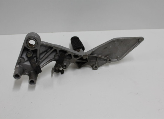 Fussrastetrager vorne rechts KTM 200 Duke