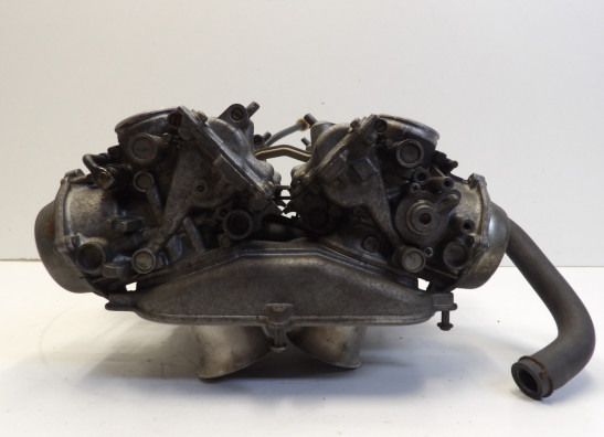 Carburetor assy Honda VFR 750
