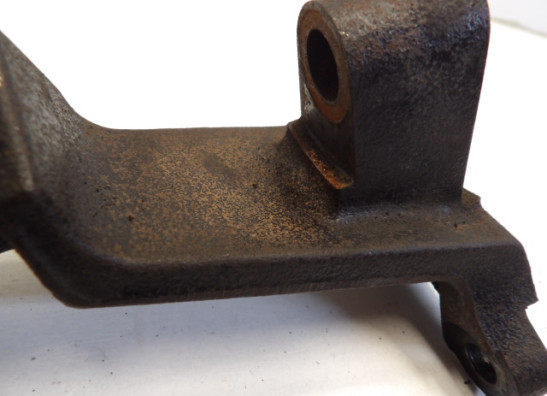 Main step holder left Suzuki VL 800