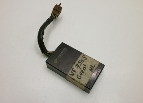 Relais unit Honda VF 700  750 S Sabre