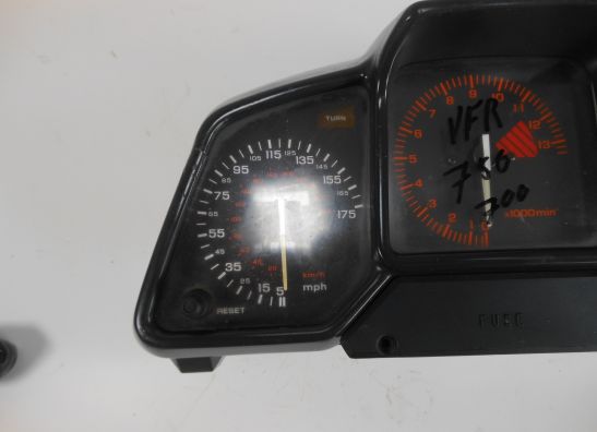 Meter combination Honda VFR 750