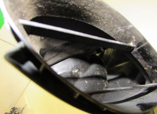 Rechter luchtbuis Suzuki GSX R 1000