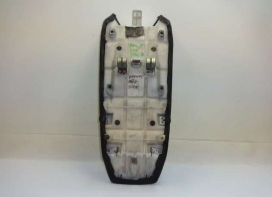 Zadel Kawasaki GPX 750