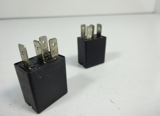 Relay Ducati Monster 695